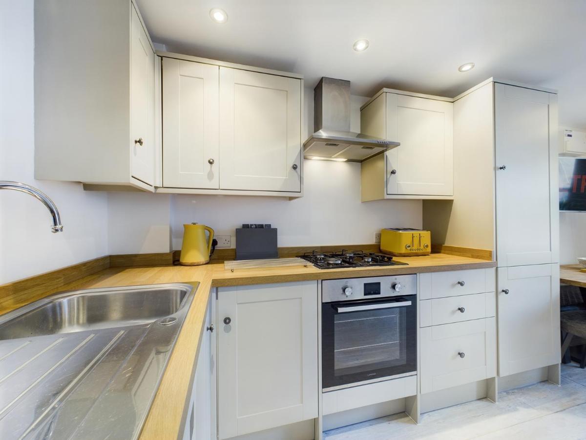 Holiday home The Snug Cosy Good Wi-fi *