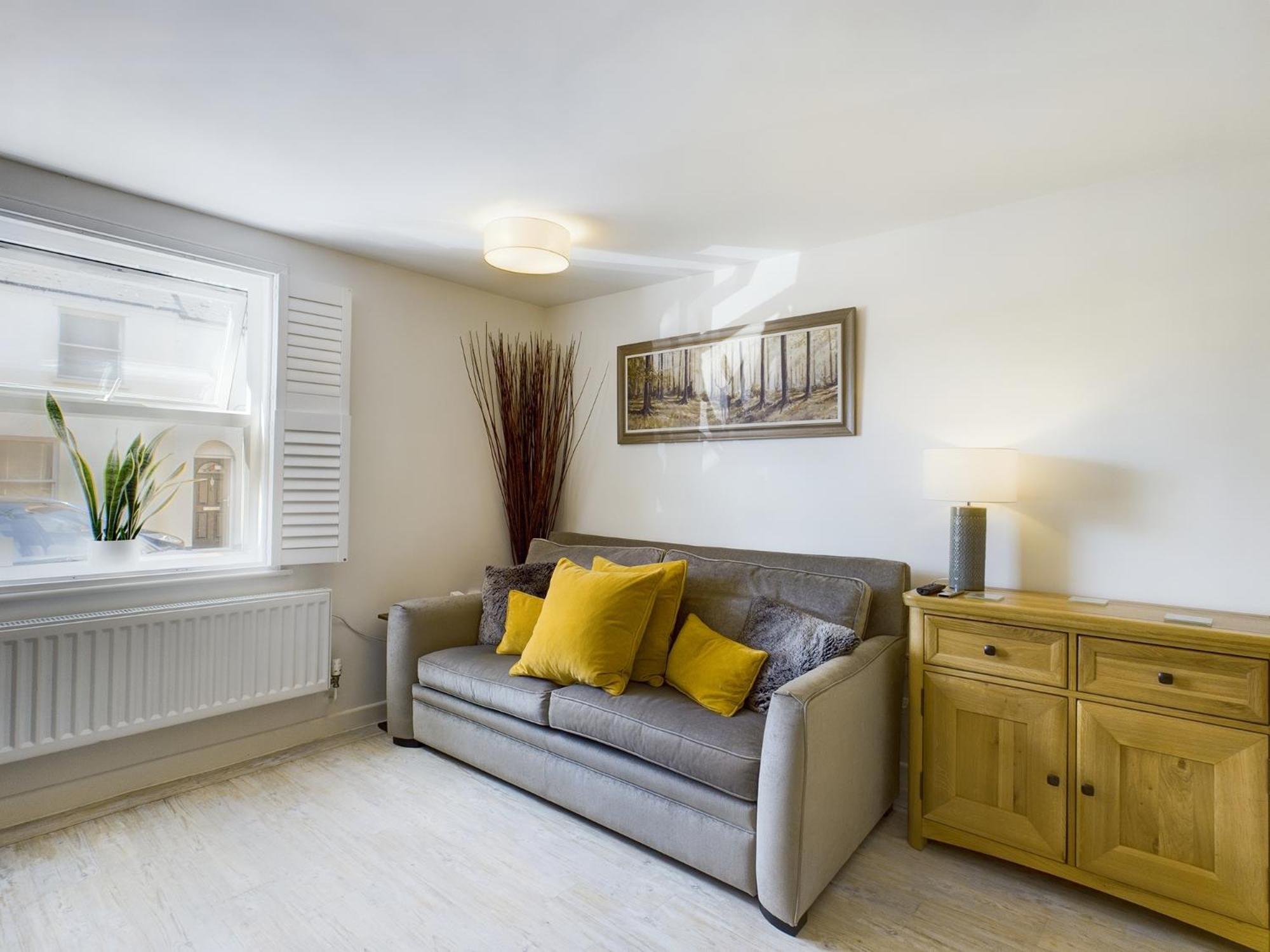 The Snug Cosy Good Wi-fi Holiday home *